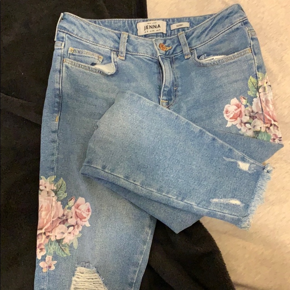 Skinny jeans